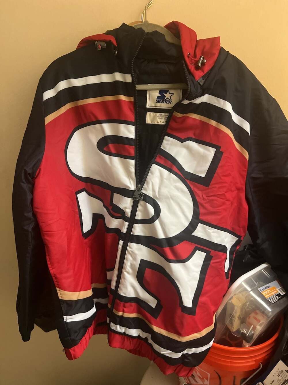 Starter San Francisco 49ers Hooded Jacket Size L Red Black